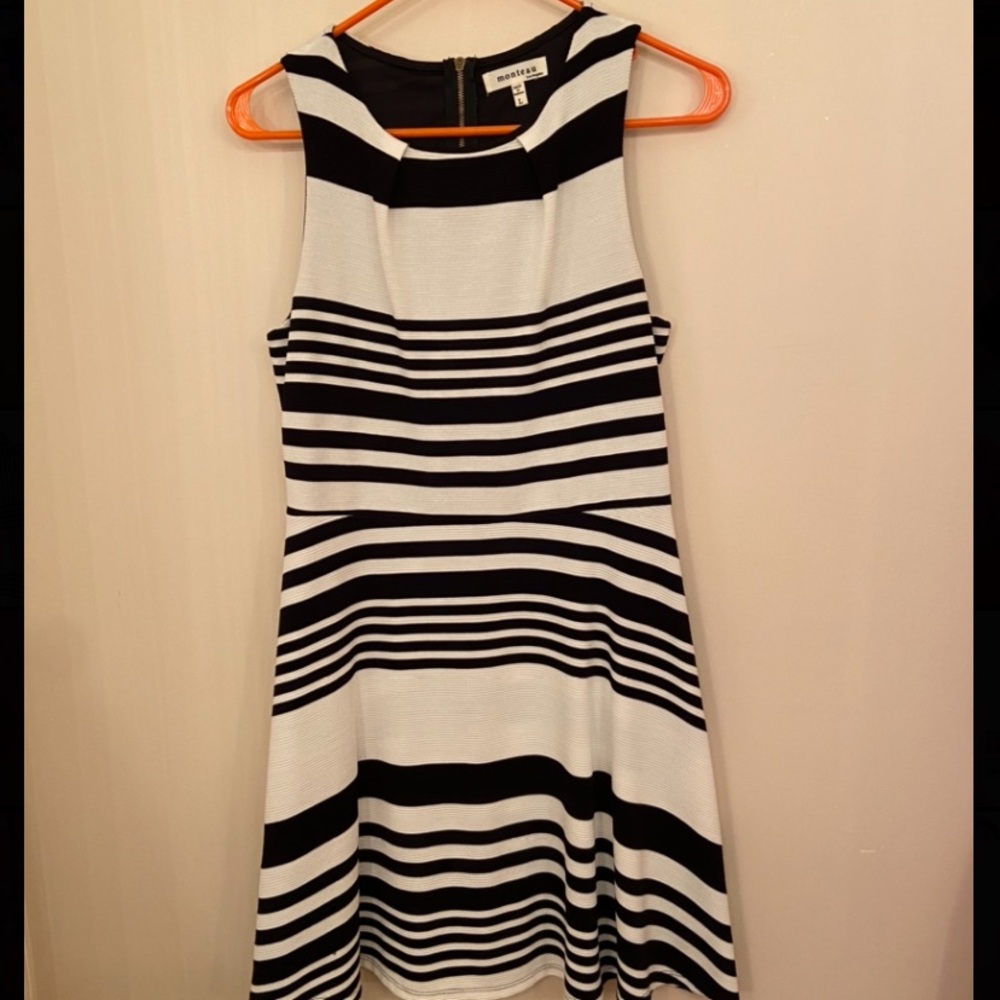 Monteau Black and White Dress